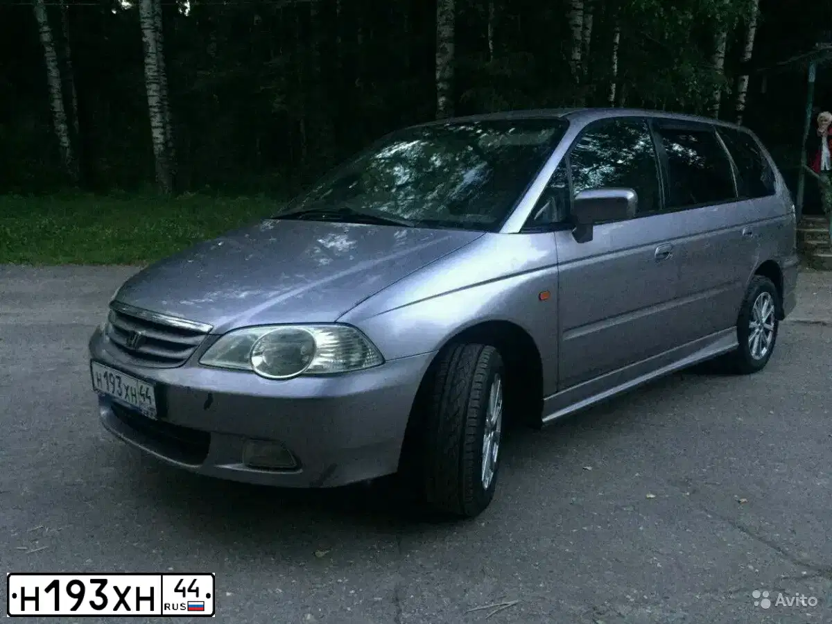 Фото автомобиля NISSAN MAXIMA, 2000 — госномер М193ХН44. Цвет: Серебристый