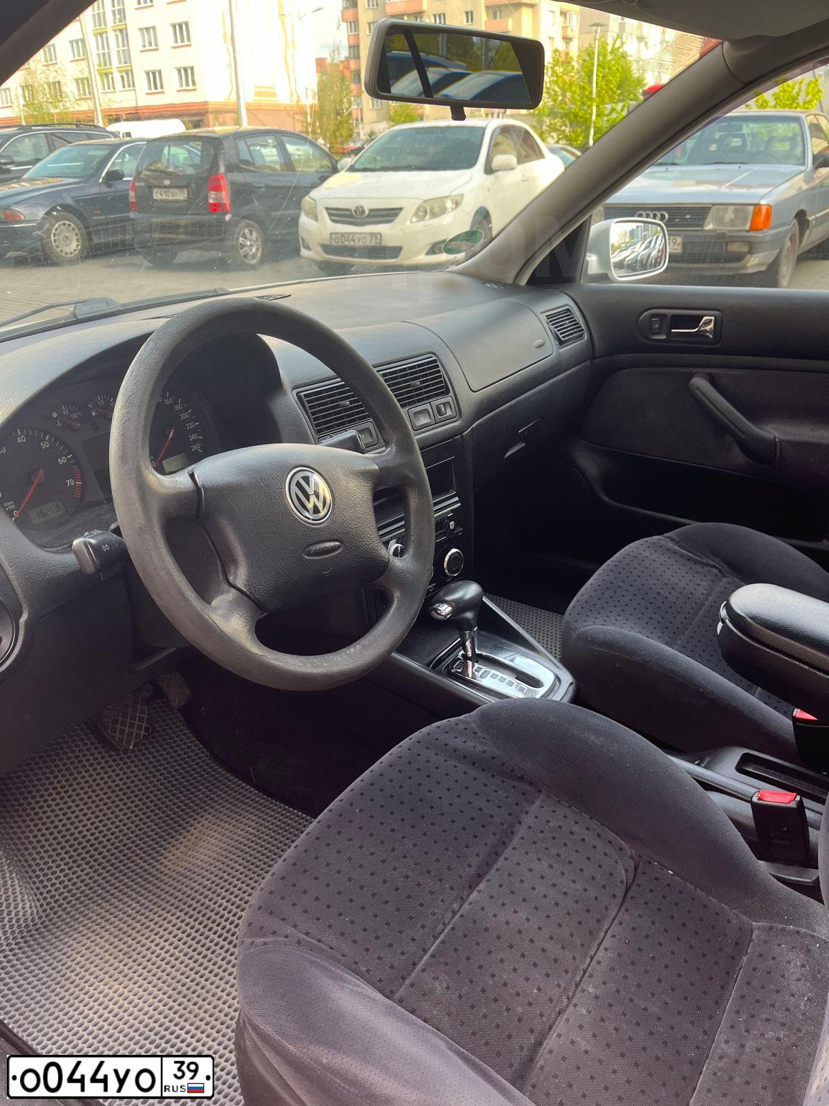 Фото автомобиля TOYOTA COROLLA, 2008 — госномер К502НМ136. Цвет: Белый