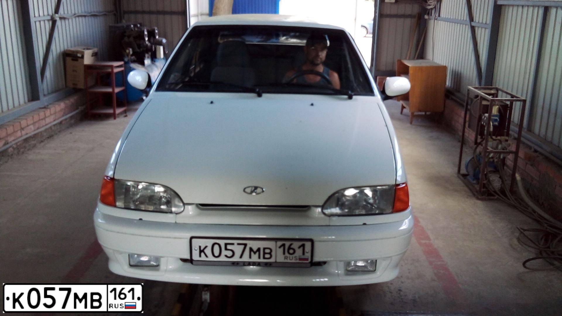 Фото автомобиля LADA 2115 SAMARA, 2010 — госномер К057МВ161. Цвет: Белый