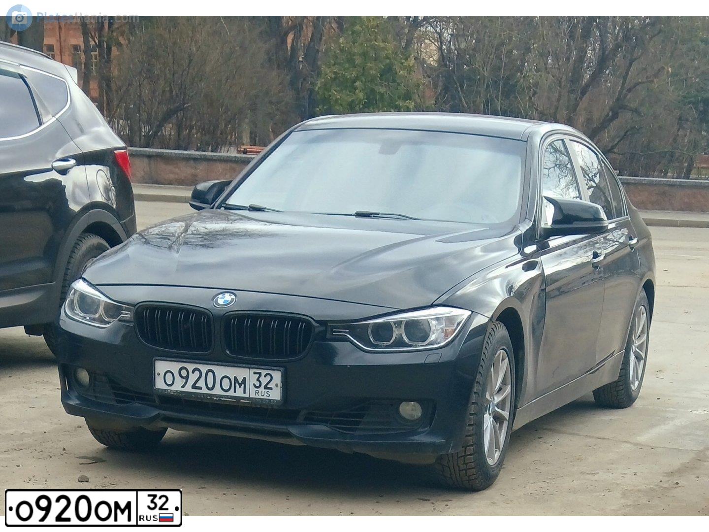 Фото автомобиля BMW SERIE 3, 2013 — госномер О920ОМ32. Цвет: ЧЕРНЫЙ