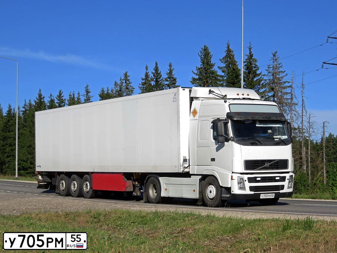 Фото автомобиля VOLVO SERIE FH /4X2/, 2003 — госномер О001ТР55. Цвет: Белый