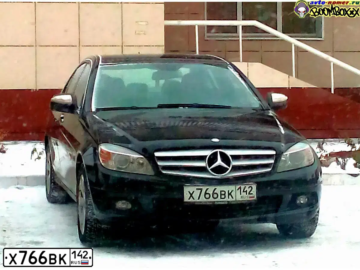 Фото автомобиля MERCEDES C-KLASSE, 2007 — госномер Х766ВК142. Цвет: ЧЕРНЫЙ