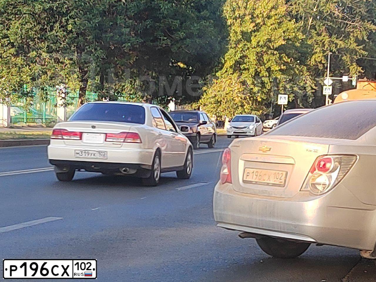 Фото автомобиля CHEVROLET AVEO, 2014 — госномер Р196СХ102. Цвет: СЕРЕБРИСТЫЙ МЕТАЛЛИК