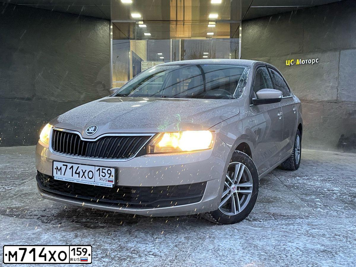 Фото автомобиля SKODA RAPID, 2019 — госномер Т637ТХ196. Цвет: БЕЖЕВЫЙ