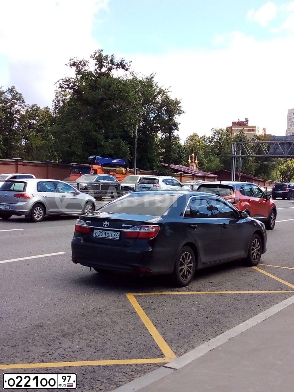 Фото автомобиля FORD FOCUS, 2011 — госномер О221ОО97. Цвет: ЧЕРНЫЙ