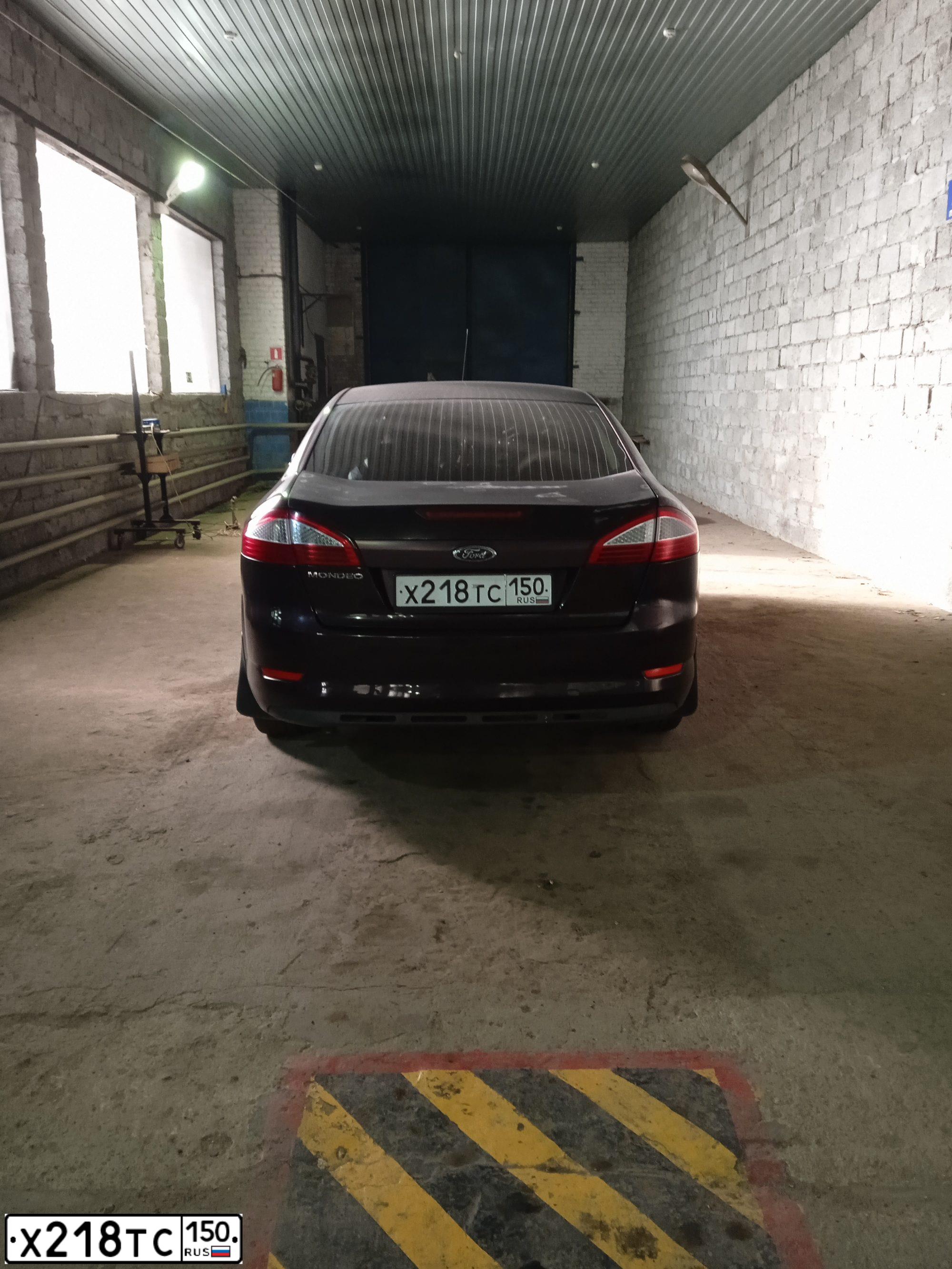 Фото автомобиля FORD MONDEO, 2008 — госномер Х218ТС150. Цвет: ФИОЛЕТОВЫЙ