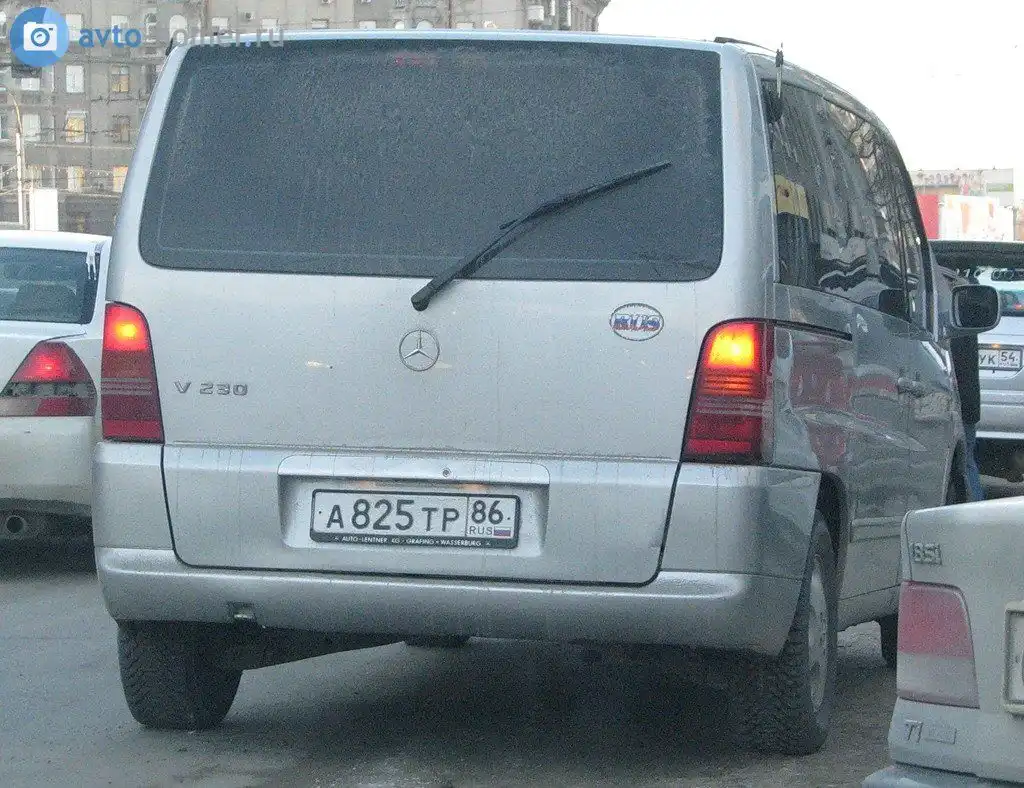 Фото автомобиля MERCEDES V-KLASSE, 1999 — госномер А661КР790. Цвет: СЕРЕБРИСТЫЙ