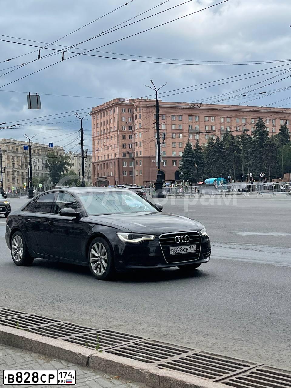 Фото автомобиля AUDI A6, 2013 — госномер Х974ЕХ178. Цвет: ЧЕРНЫЙ