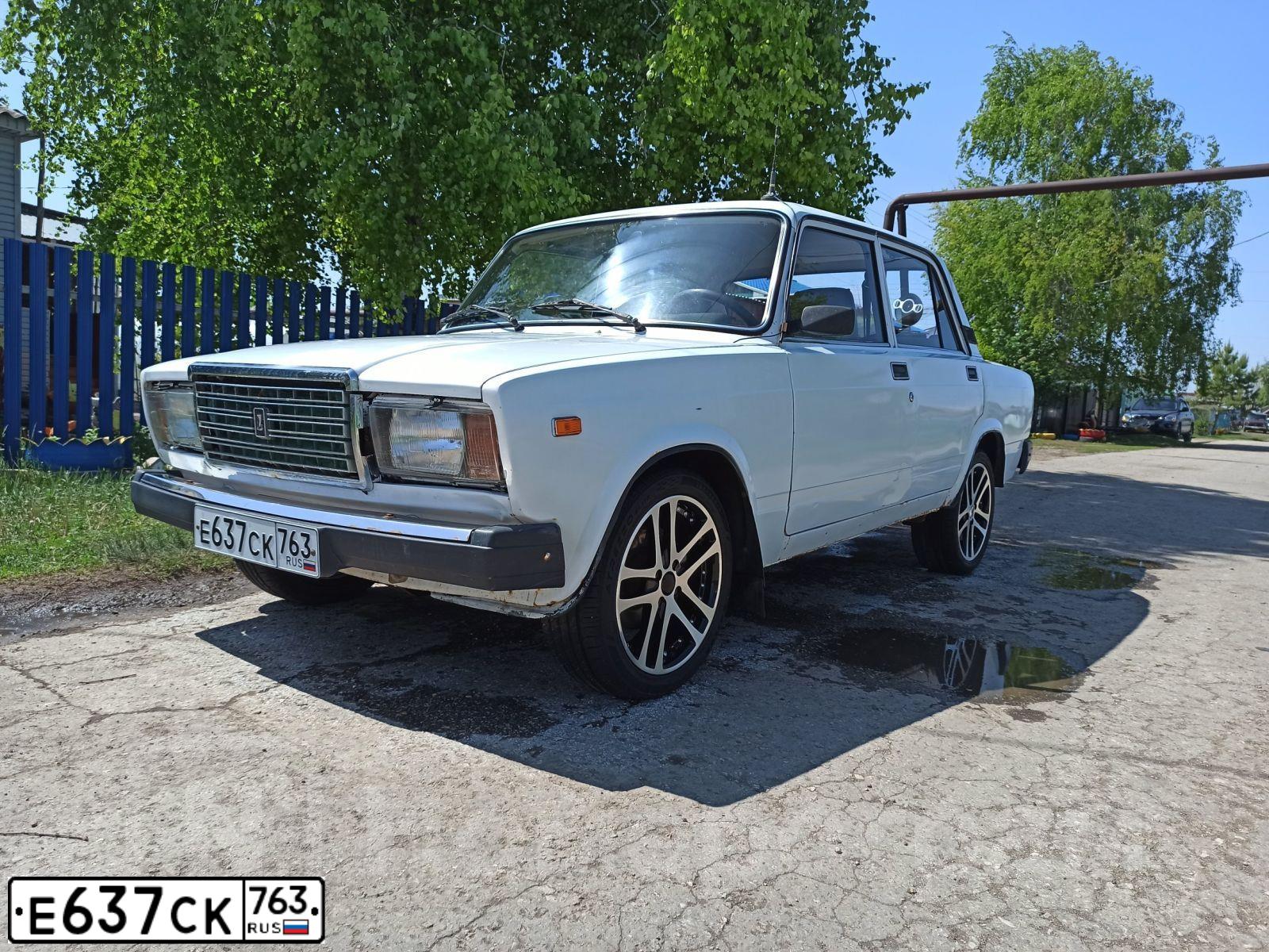 Фото автомобиля LADA 2107, 2007 — госномер Е637СК763. Цвет: ЯРКО-БЕЛЫЙ