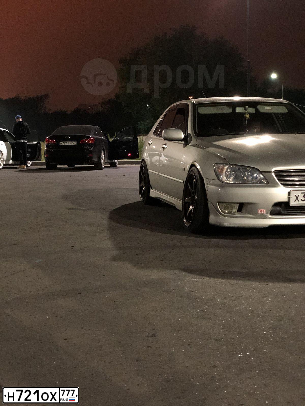 Фото автомобиля LEXUS IS, 2008 — госномер У197УР197. Цвет: ЧЕРНЫЙ