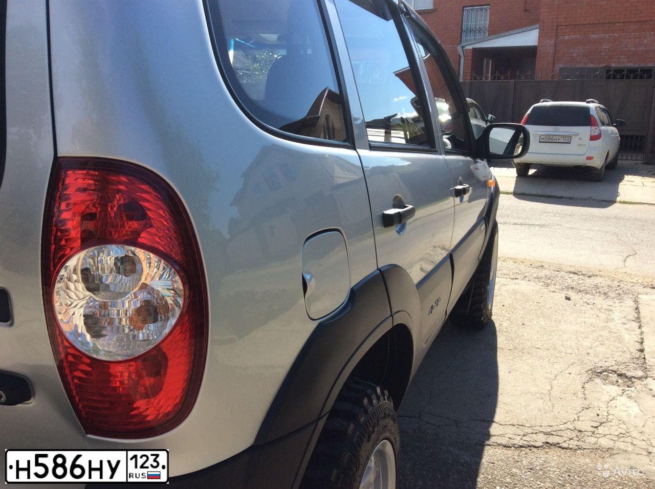 Фото автомобиля SUBARU FORESTER, 2008 — госномер А009УХ23. Цвет: СЕРЕБРИСТЫЙ
