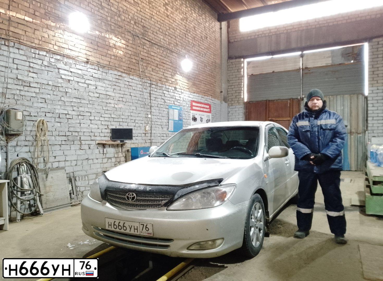 Фото автомобиля BMW SERIE 3, 2013 — госномер К184УН76. Цвет: СЕРЫЙ