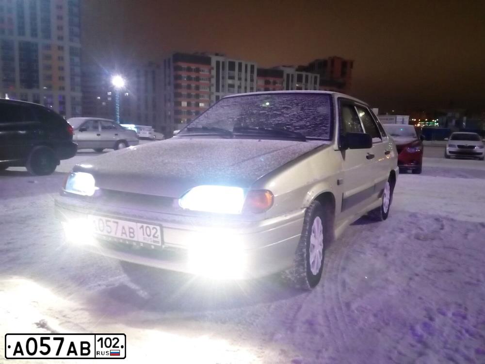 Фото автомобиля LADA 2115 SAMARA, 2006 — госномер М405МТ159. Цвет: СЕРЕБРИСТО-БЕЖЕВЫЙ