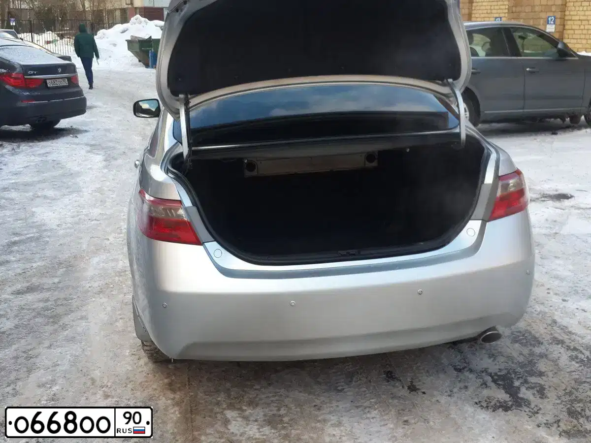 Фото автомобиля MERCEDES S-KLASSE, 1996 — госномер Р666ХО177. Цвет: СЕРЫЙ