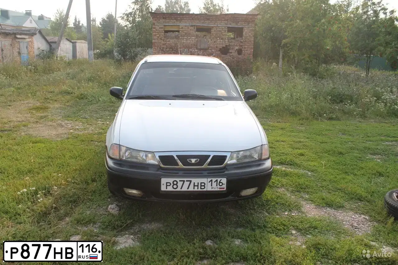 Фото автомобиля DAEWOO NEXIA, 2008 — госномер У618ЕР76. Цвет: Белый