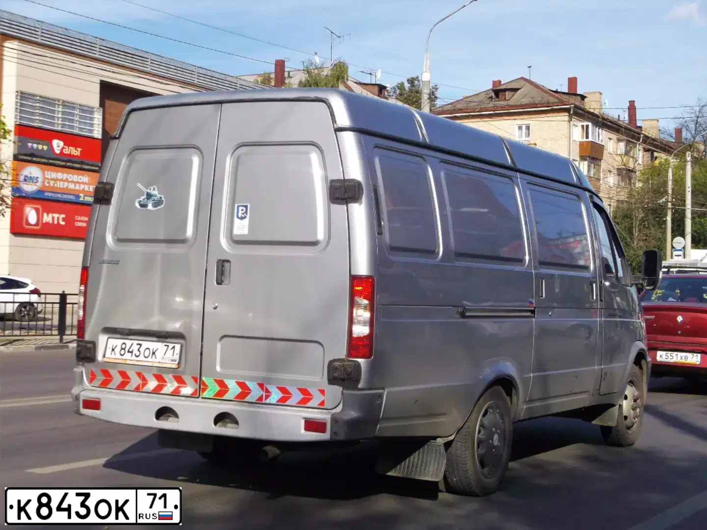 Фото автомобиля GAZ 2705 EL, 2010 — госномер К843ОК71. Цвет: СЕРЕБРИСТЫЙ