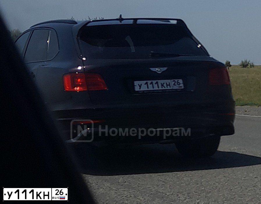 Фото автомобиля MERCEDES E-KLASSE, 2009 — госномер У111КМ26. Цвет: ЧЕРНЫЙ