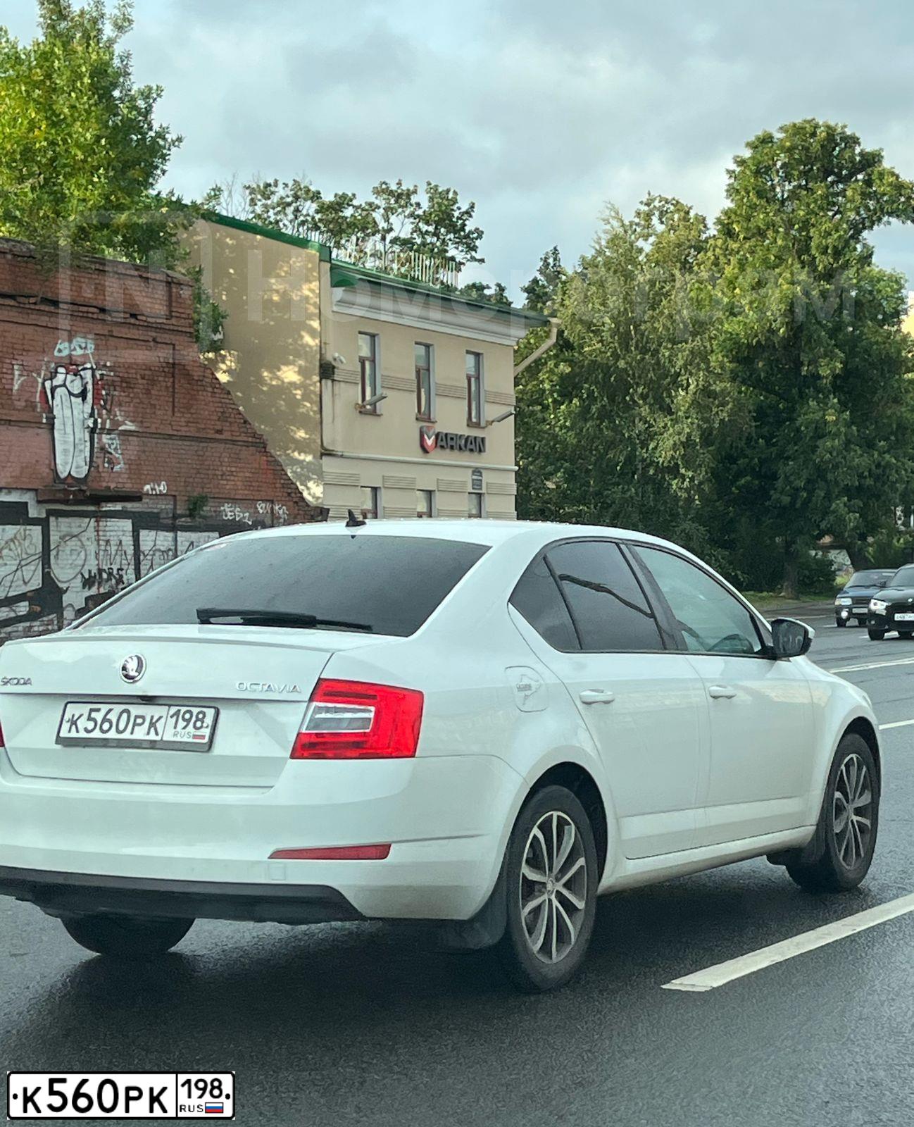 Фото автомобиля SKODA OCTAVIA, 2016 — госномер К560РК198. Цвет: Белый