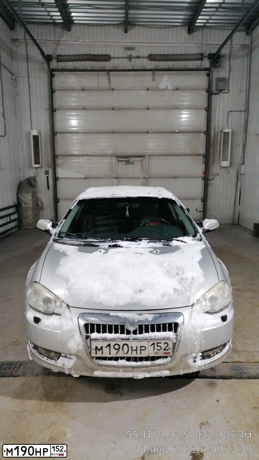Фото автомобиля GAZ WOLGA SIBER, 2009 — госномер М190НР152. Цвет: СЕРЕБРИСТЫЙ