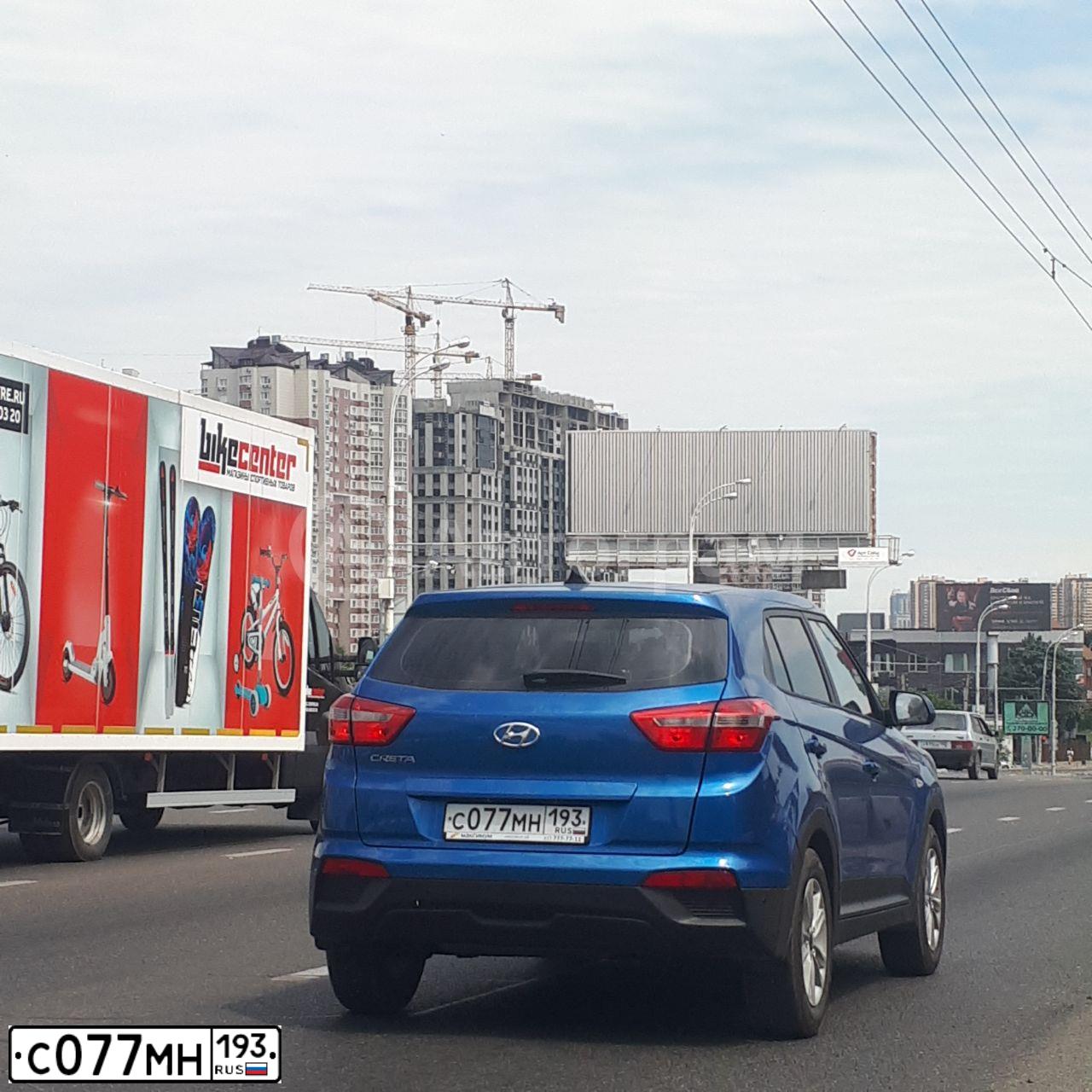 Фото автомобиля HYUNDAI CRETA, 2019 — госномер С077МН193. Цвет: синий