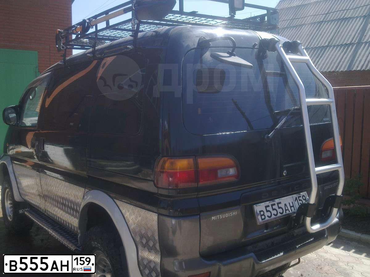 Фото автомобиля MERCEDES ACTROS, 2002 — госномер Н220ЕВ159. Цвет: Белый