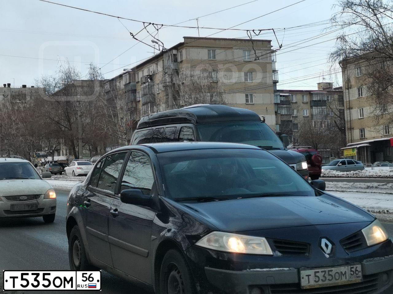 Фото автомобиля RENAULT MEGANE, 2007 — госномер О178НК196. Цвет: Темно-синий