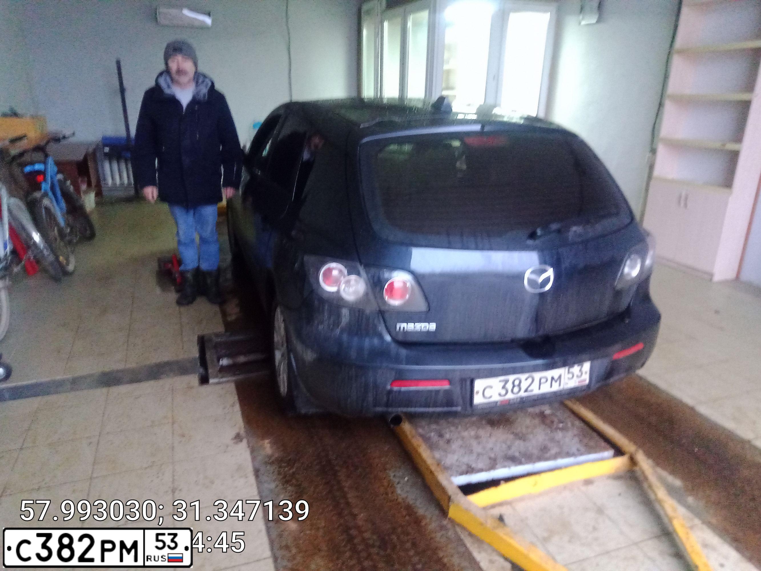 Фото автомобиля MAZDA 3, 2006 — госномер К540СК53. Цвет: ЧЕРНЫЙ