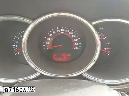 Фото автомобиля KIA SORENTO, 2011 — госномер У354СК69. Цвет: ПЕРЛАМ-СЕРЕБРИСТЫЙ