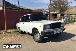 Фото автомобиля LADA 2107 LADA, 2004 — госномер М988НО32. Цвет: ЯРКО-БЕЛЫЙ
