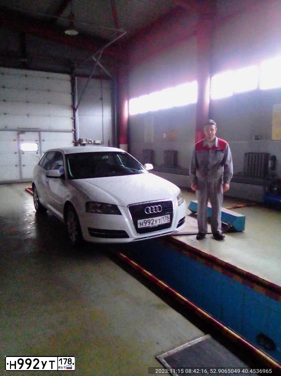 Фото автомобиля AUDI A3, 2010 — госномер Р711ММ68. Цвет: БЕЛЫЙ