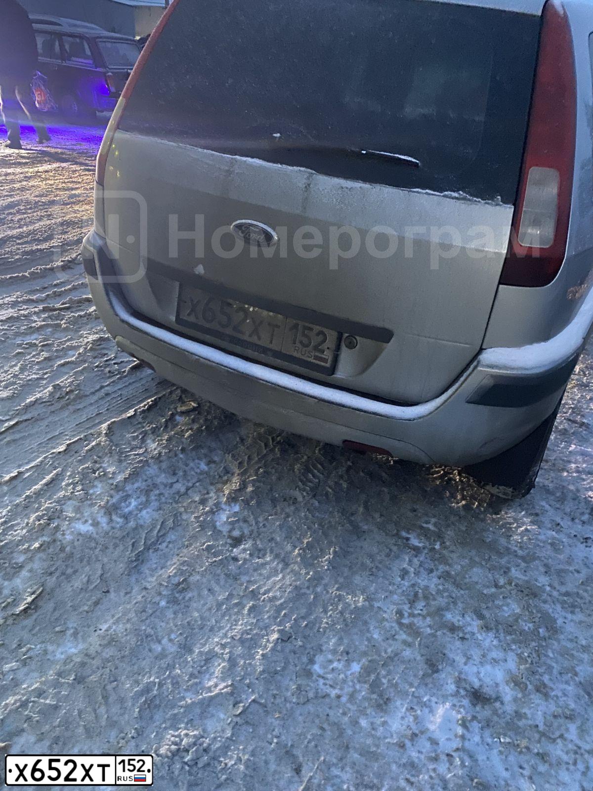Фото автомобиля FORD FUSION, 2006 — госномер Х652ХТ152. Цвет: Серый 