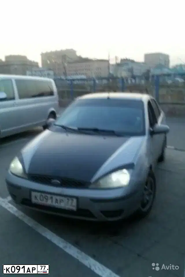 Фото автомобиля FORD FOCUS, 2005 — госномер Е276РА15. Цвет: СЕРЫЙ