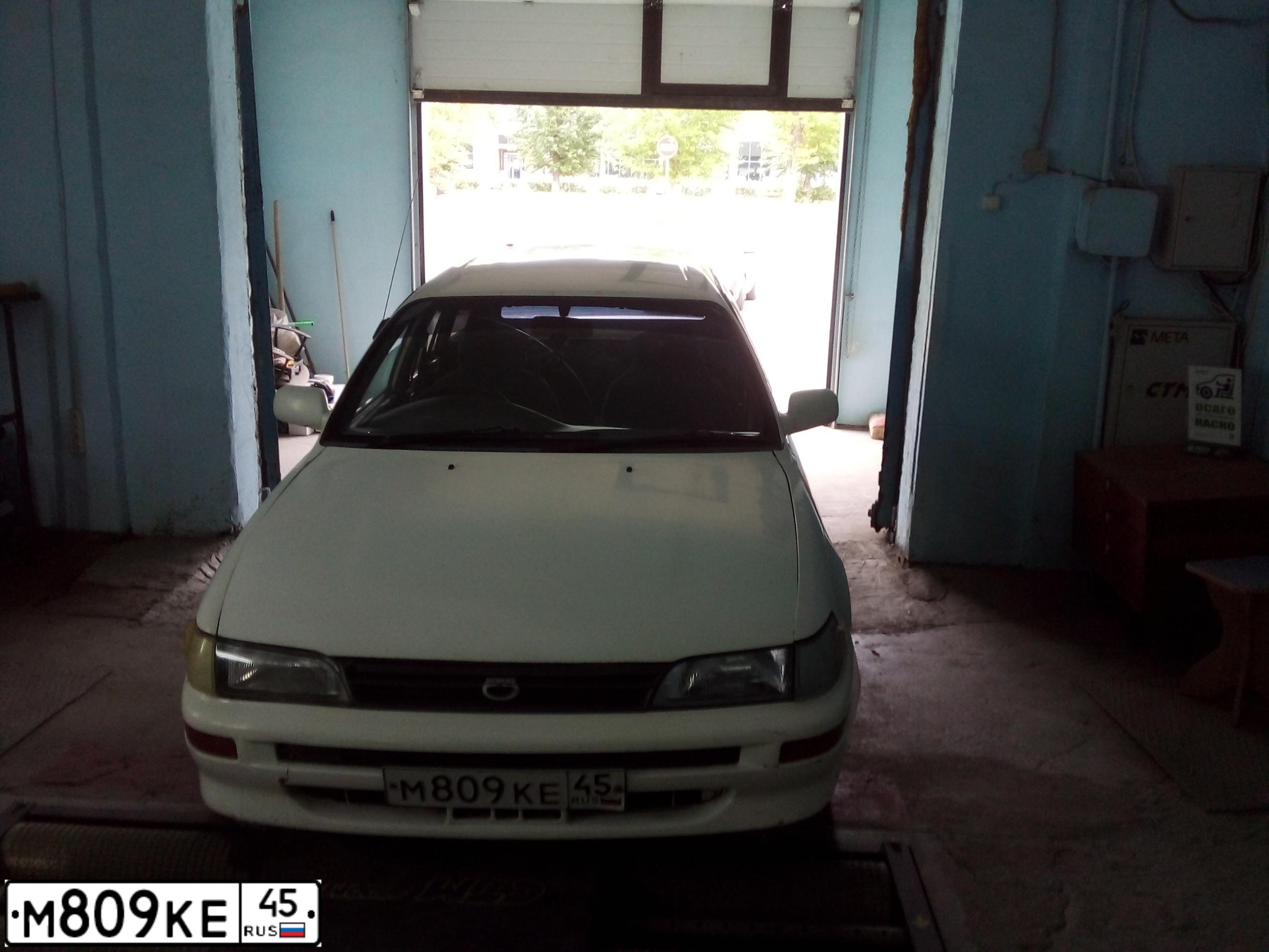 Фото автомобиля TOYOTA COROLLA, 2000 — госномер А710ОК172