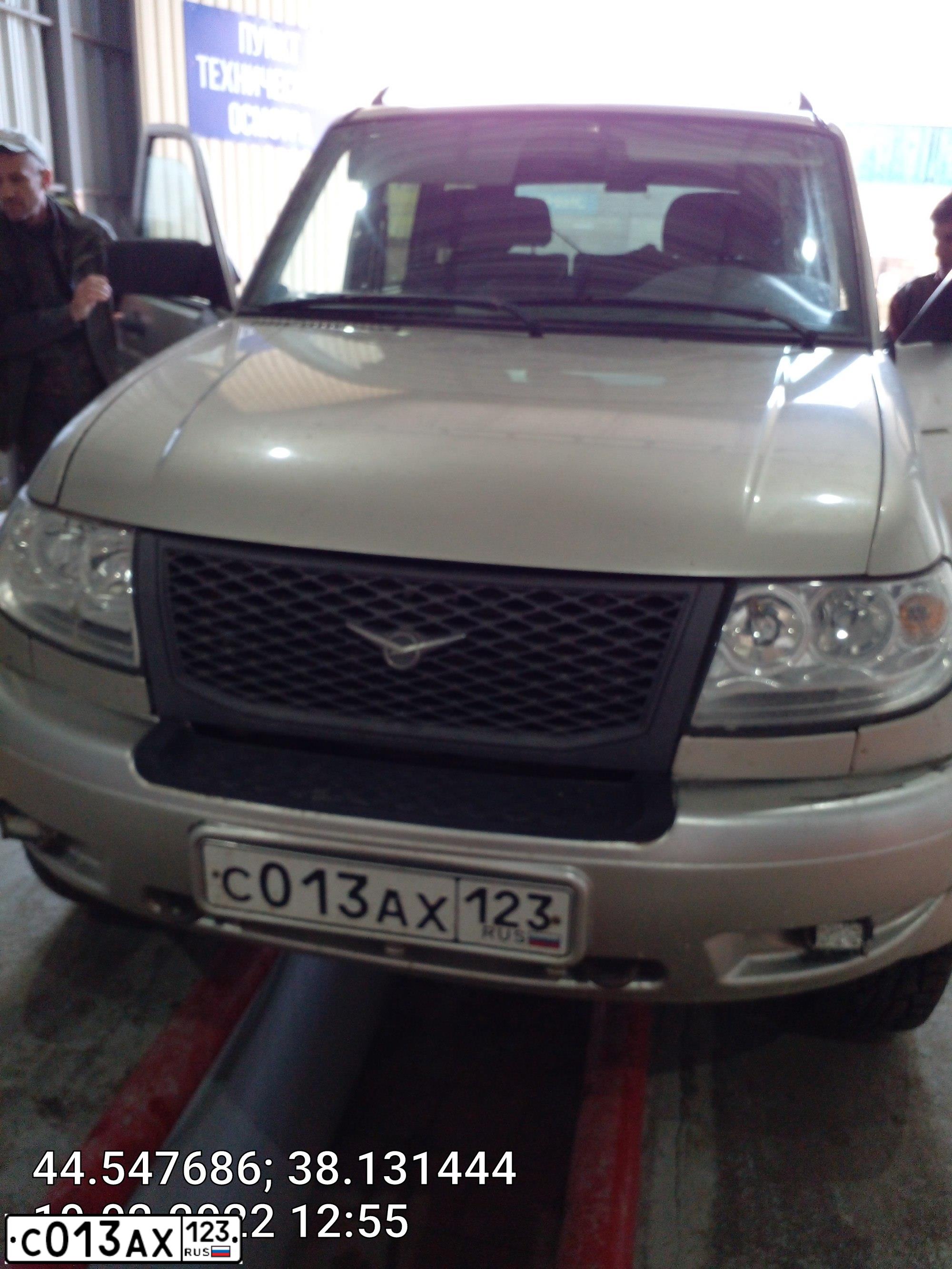 Фото автомобиля UAZ PATRIOT, 2009 — госномер Е750НС193