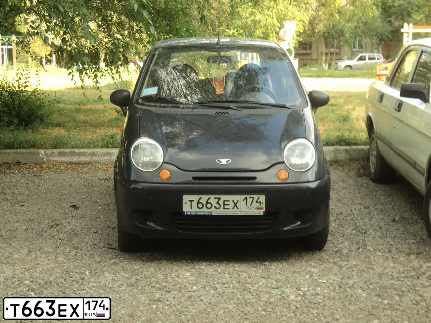 Фото автомобиля DAEWOO MATIZ, 2009 — госномер Т663ЕХ174. Цвет: ТЕМНО-СИНИЙ