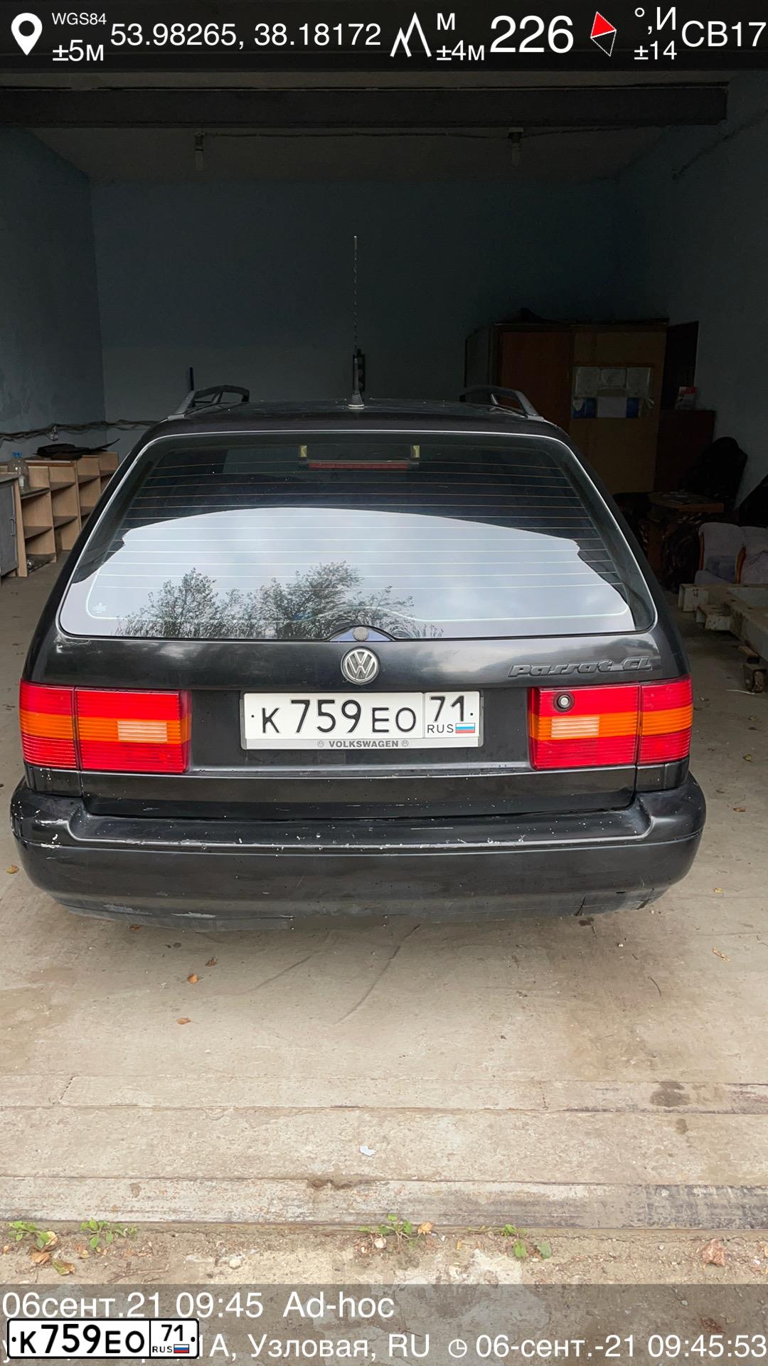 Фото автомобиля VOLKSWAGEN PASSAT, 1995 — госномер К759ЕО71. Цвет: ЧЕРНЫЙ