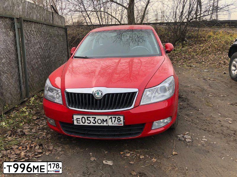 Фото автомобиля KIA RIO, 2015 — госномер К045НВ51. Цвет: голубой