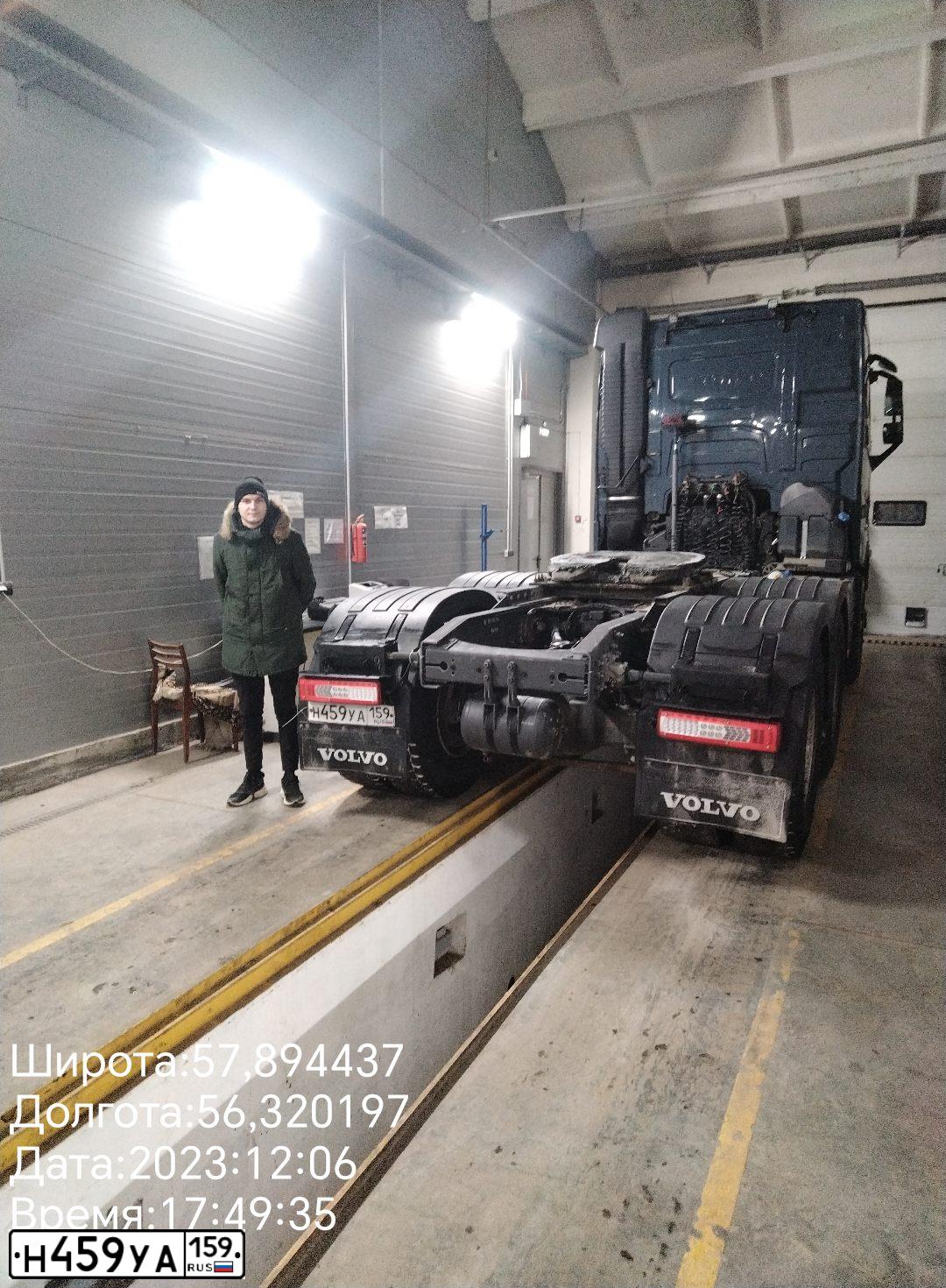 Фото автомобиля VOLVO FH — госномер Н459УА159