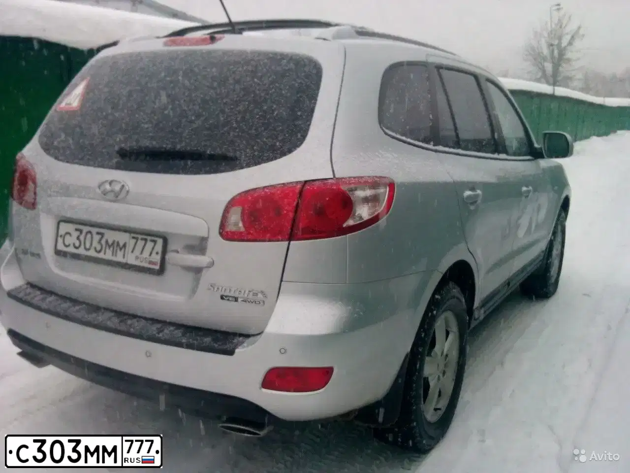 Фото автомобиля HYUNDAI SANTA FE, 2008 — госномер С303ММ777. Цвет: Серебристый