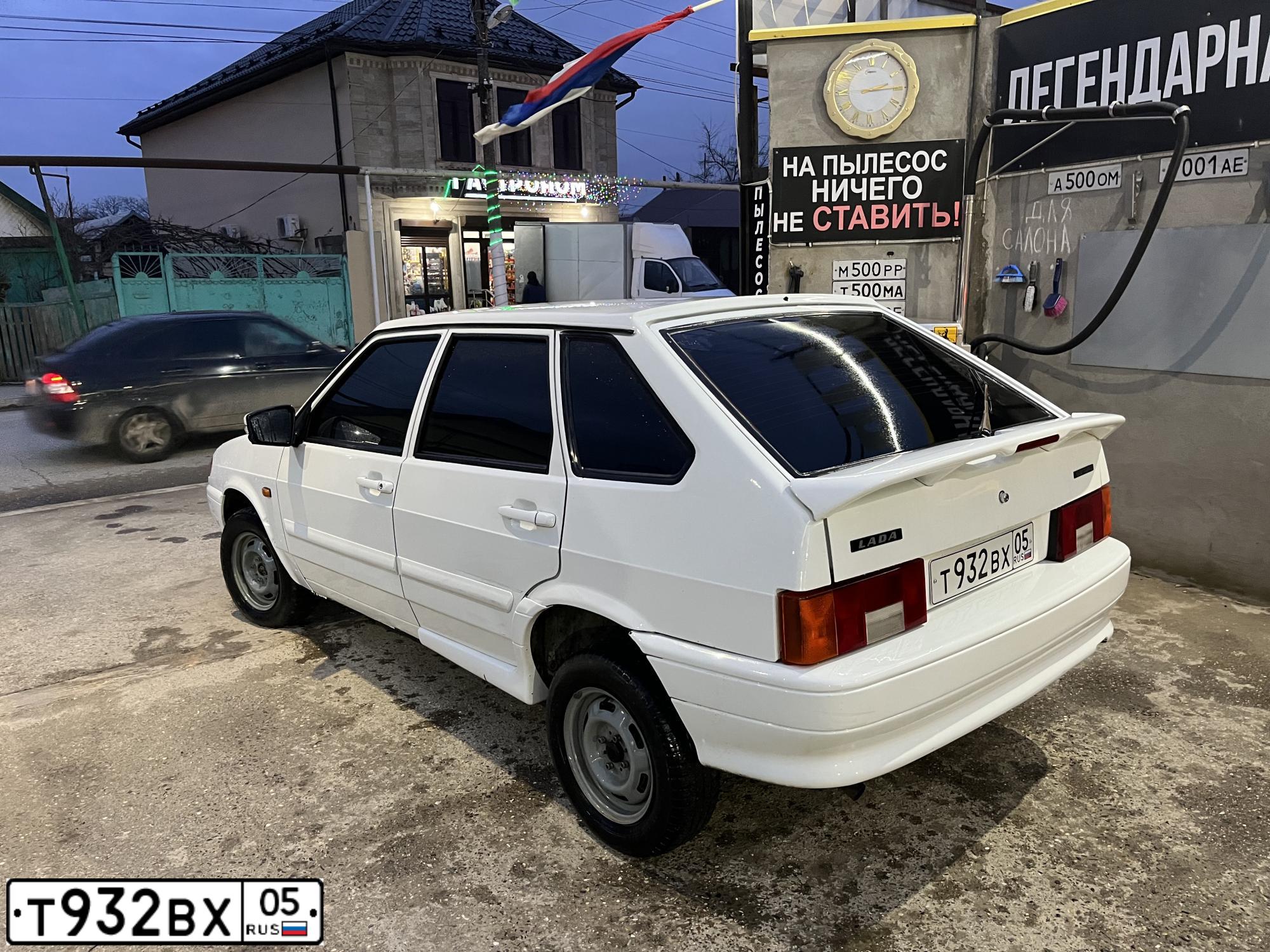 Фото автомобиля LADA 2114 SAMARA, 2013 — госномер Т623УА05. Цвет: Белый