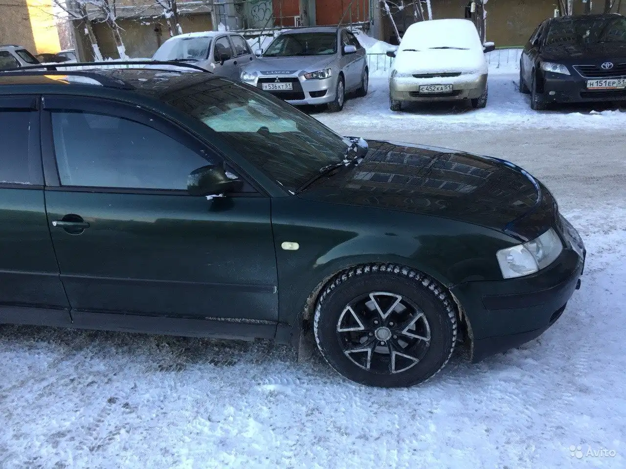 Фото автомобиля MITSUBISHI LANCER, 2010 — госномер У536КТ51. Цвет: СЕРЕБРИСТЫЙ
