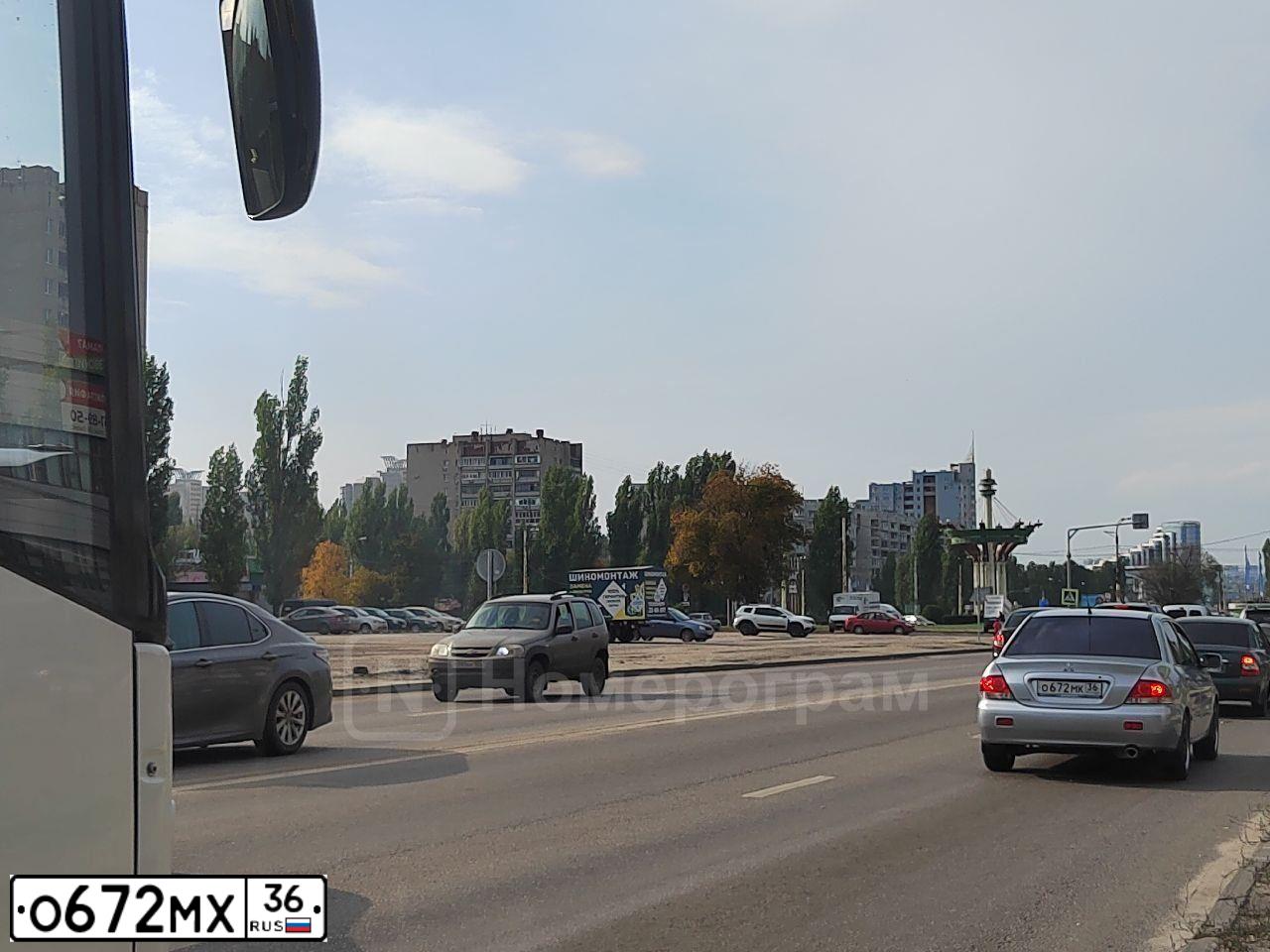 Фото автомобиля FORD FOCUS, 2007 — госномер В016УР193. Цвет: КРАСНО-ОРАНЖЕВЫЙ