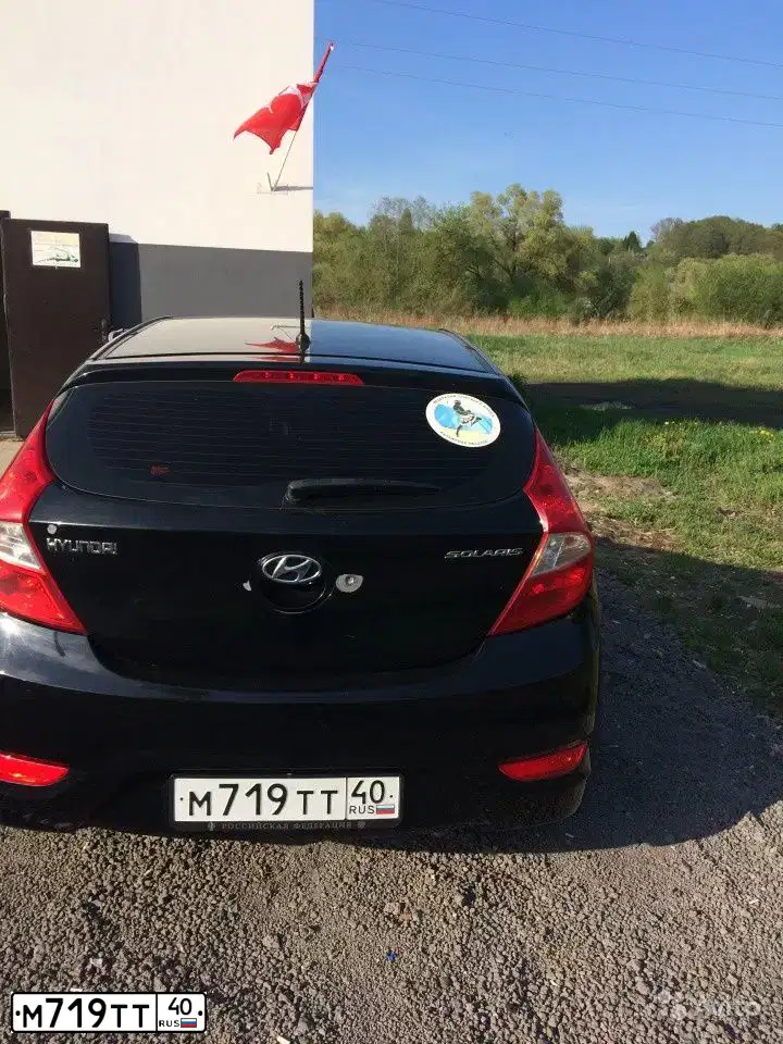Фото автомобиля HYUNDAI SOLARIS, 2012 — госномер М438ЕР126. Цвет: ЧЕРНЫЙ