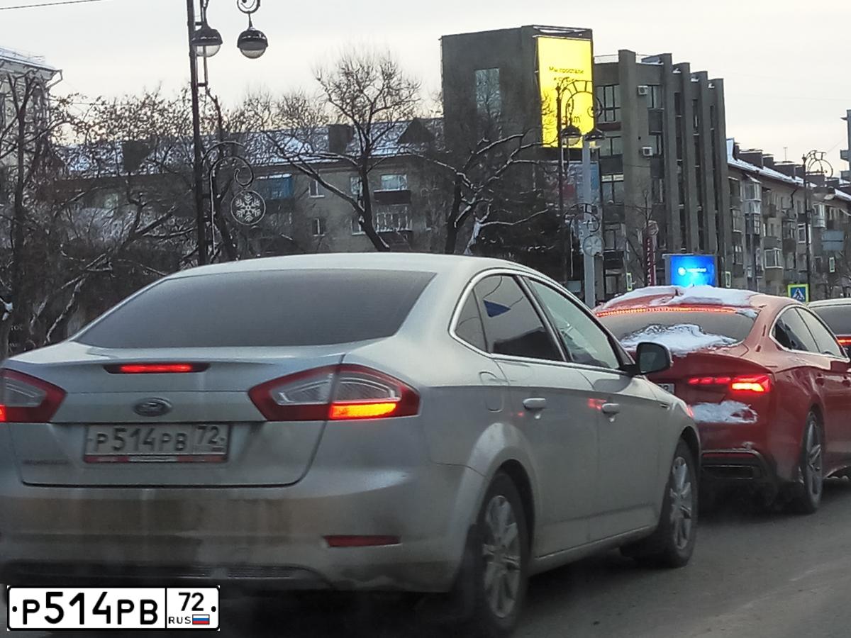 Фото автомобиля FORD MONDEO, 2012 — госномер Р514РВ72. Цвет: СЕРЕБРИСТЫЙ