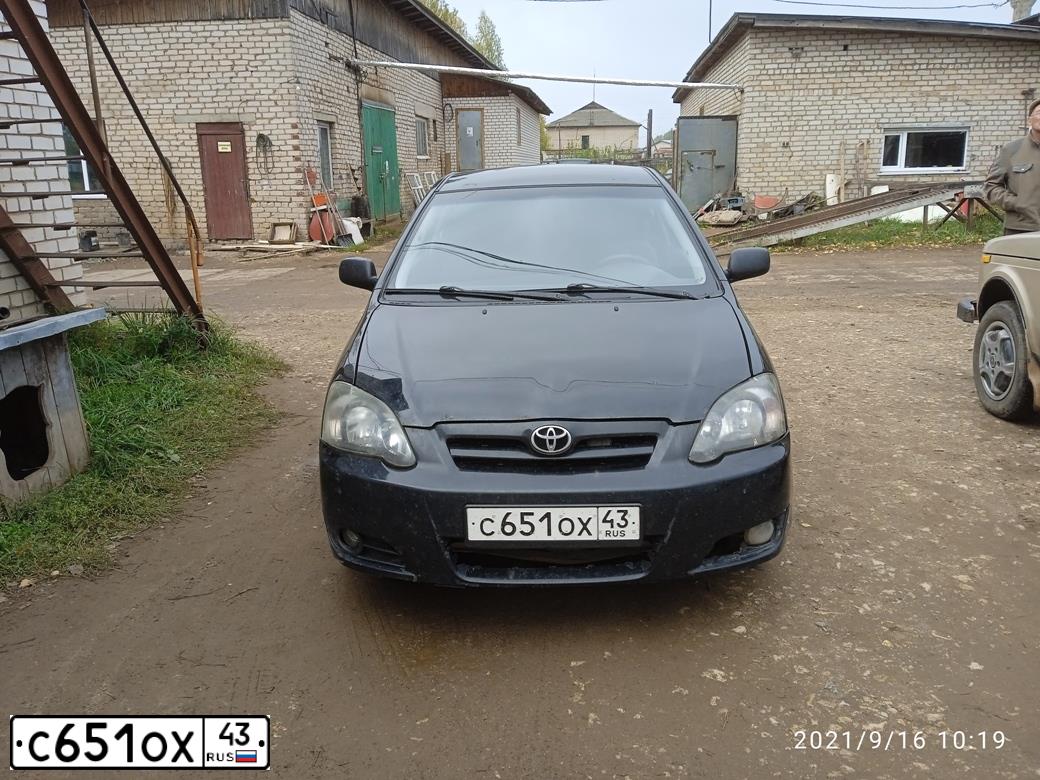 Фото автомобиля TOYOTA COROLLA, 2002 — госномер С651ОХ43. Цвет: ЧЕРНЫЙ