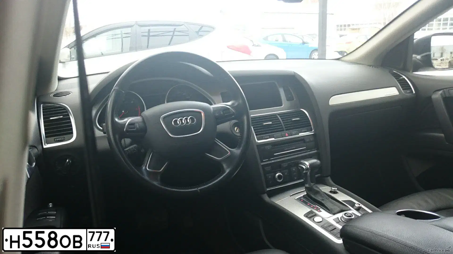 Фото автомобиля AUDI Q7, 2013 — госномер В582ОН799. Цвет: ЧЕРНЫЙ