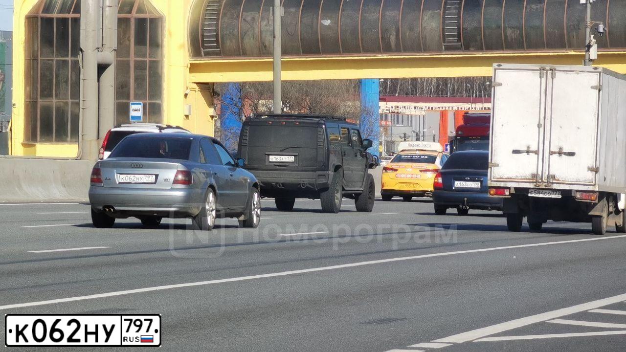 Фото автомобиля AUDI A4, 2000 — госномер К062НУ797. Цвет: СЕРЫЙ