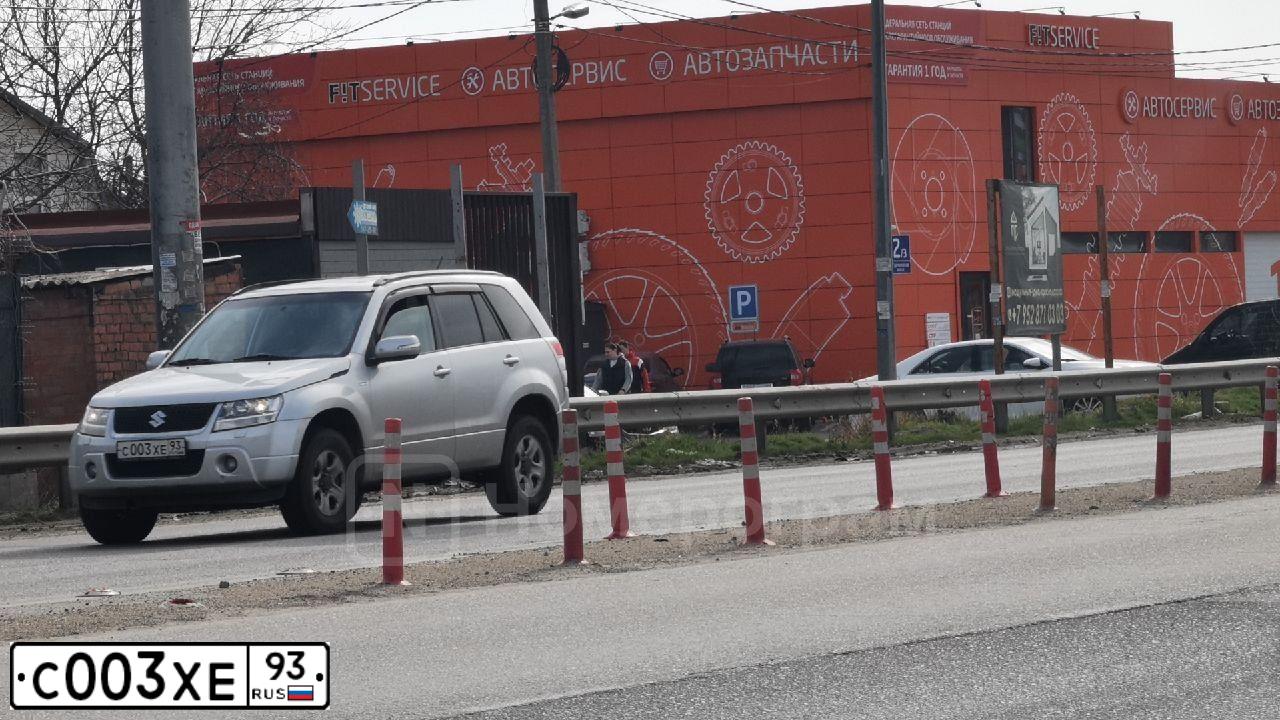 Фото автомобиля NISSAN QASHQAI, 2011 — госномер С003ХЕ93. Цвет: Серый