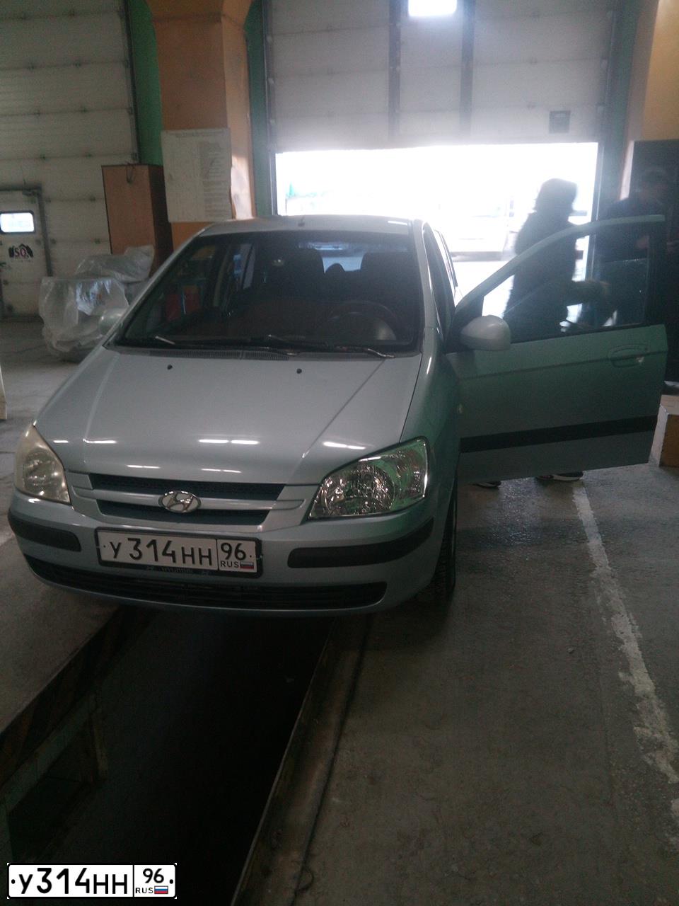 Фото автомобиля HYUNDAI GETZ, 2004 — госномер О142ОО197. Цвет: СВ.ГОЛУБОЙ