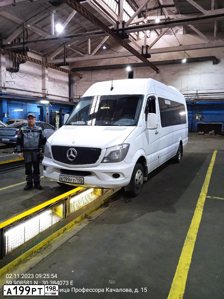 Фото автомобиля MERCEDES SPRINTER, 2014 — госномер А199РТ198. Цвет: БЕЛЫЙ